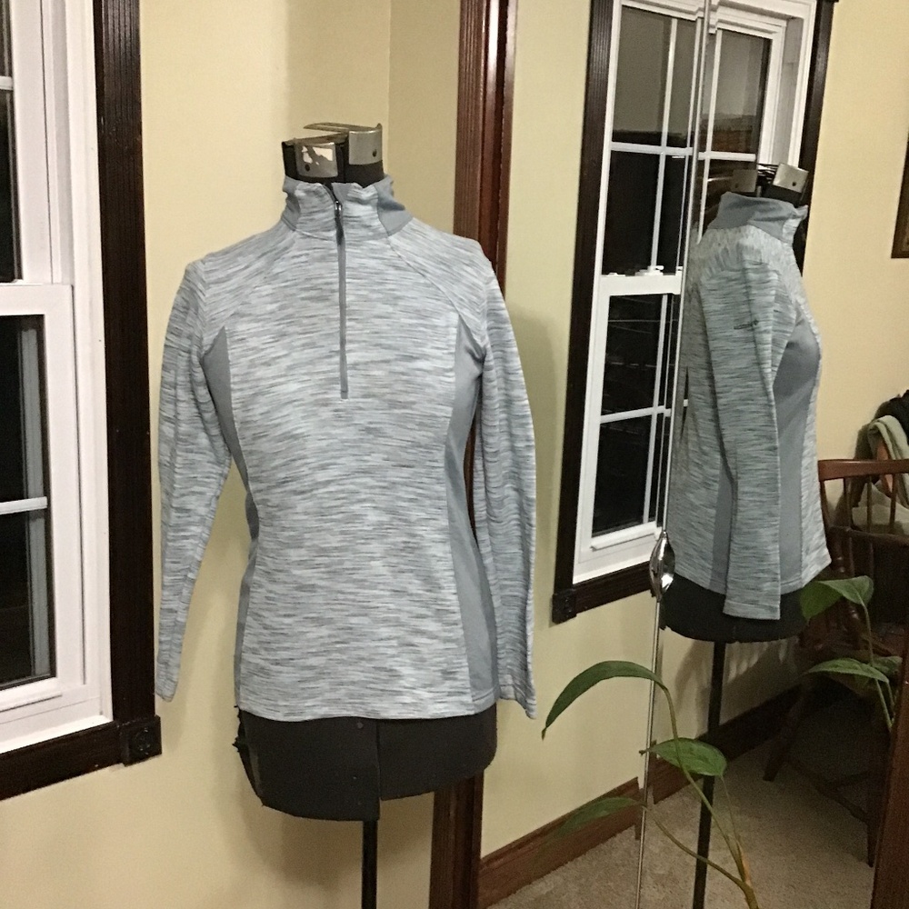 Tri-toned Columbia Sweater